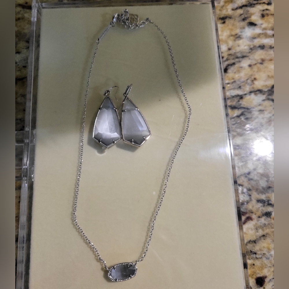 Kendra Scott grey & silver matching necklace & earrings
